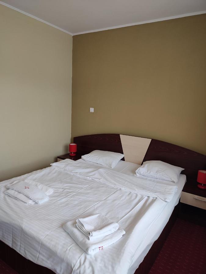 Hotel Iri Buşteni Exterior foto
