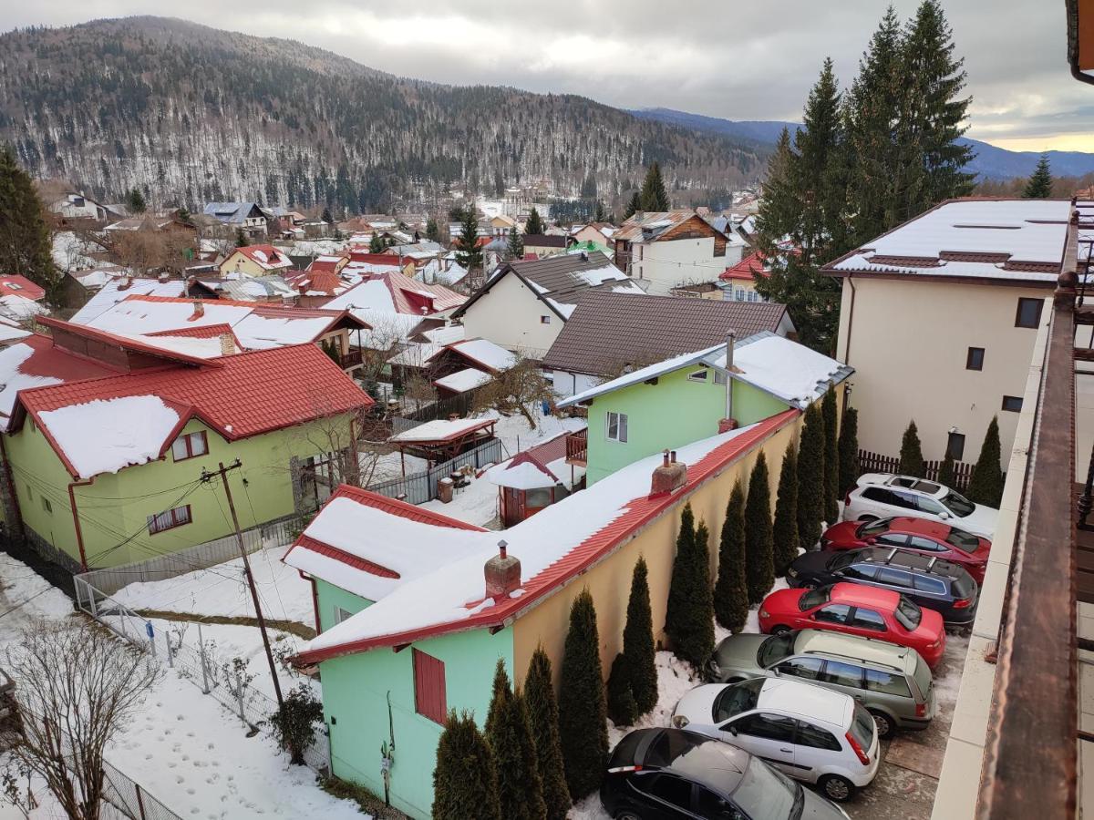 Hotel Iri Buşteni Exterior foto